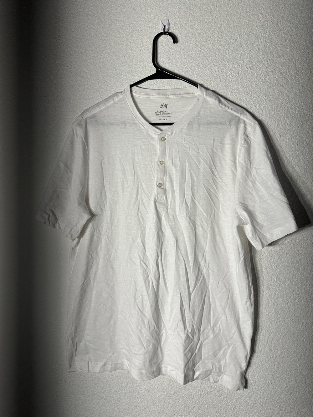 Brand New H&M Men’s White Short-Sleeve Tee